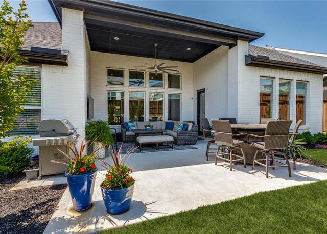 Property at 2313 Sandlin Dr, Fort Worth, TX 76008, 4 beds, 3.5 baths