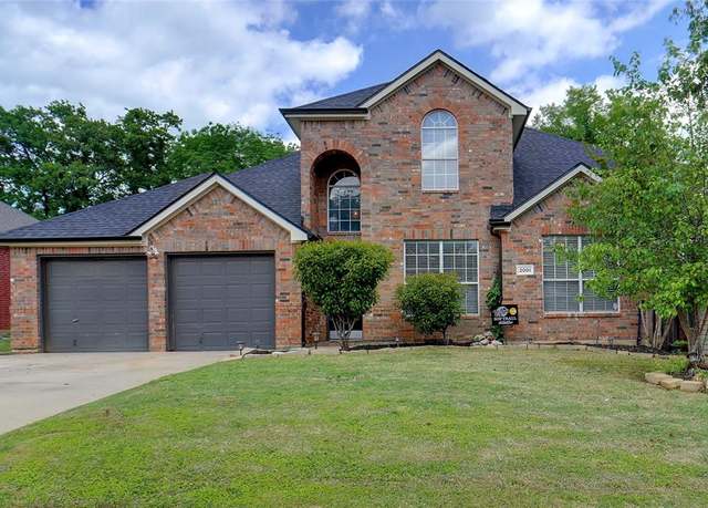 Property at 2001 Fair Oaks Cir, Corinth, TX 76210, 4 beds, 2.5 baths