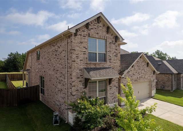 Property at 2352 High Plain Ln, Waxahachie, TX 75167, 4 beds, 2.5 baths