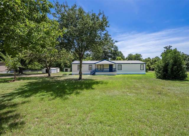 Property at 1044 Pecan Rdg, Chandler, TX 75758, 3 beds, 2 baths