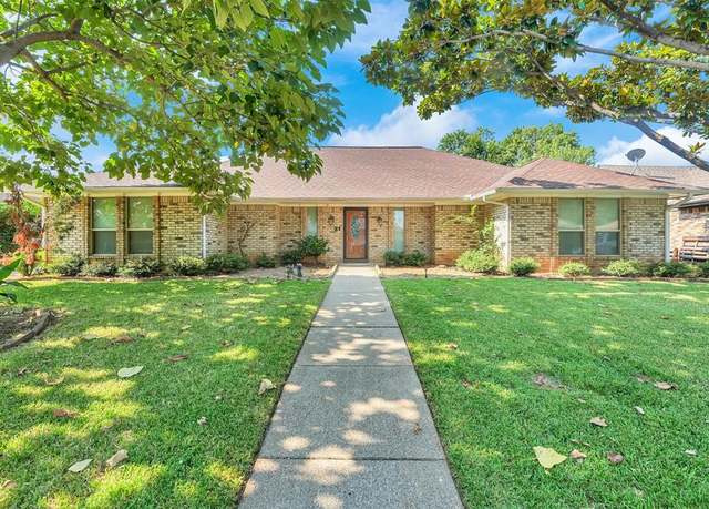 Property at 4008 Kingswick Dr, Arlington, TX 76016, 4 beds, 2.5 baths