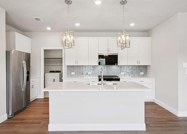 Property at 602 Blanton St, Mckinney, TX 75069, 4 beds, 2.5 baths