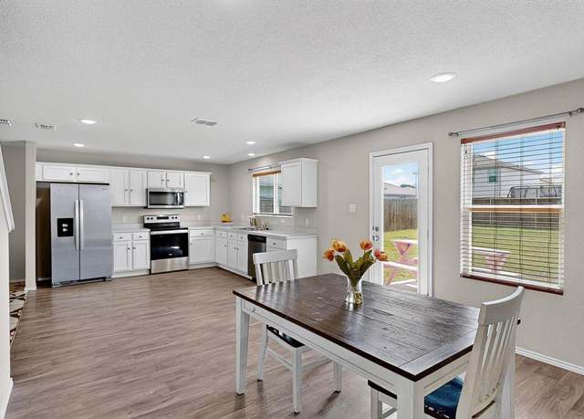 Property at 856 Towngreen Dr, Cleburne, TX 76031, 3 beds, 2.5 baths