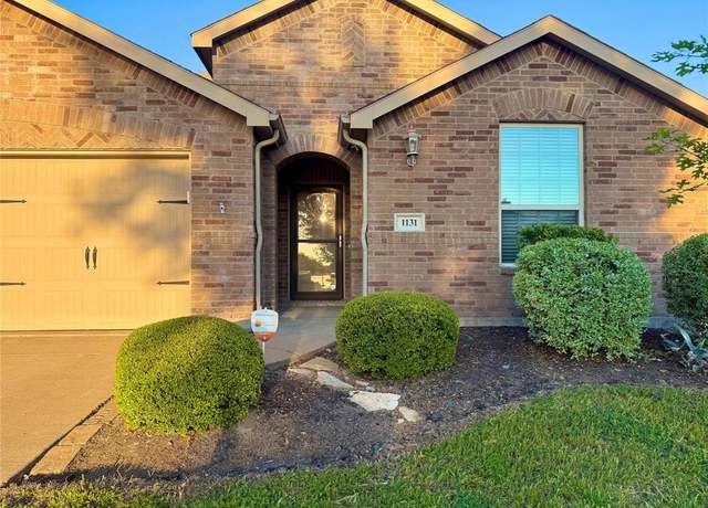 Property at 1131 Grimes Dr, Forney, TX 75126, 4 beds, 2 baths