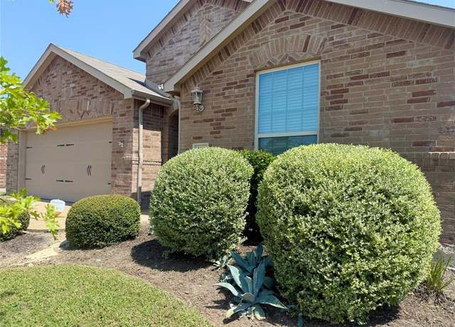 Property at 1131 Grimes Dr, Forney, TX 75126, 4 beds, 2 baths