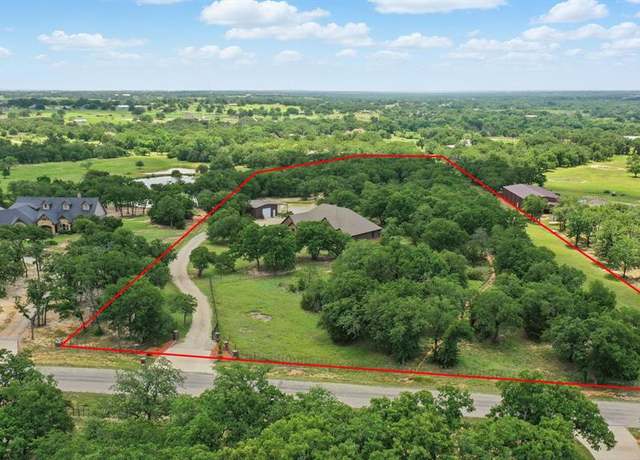 Property at 235 Rock Springs Rd, Weatherford, TX 76088, 3 beds, 2.5 baths