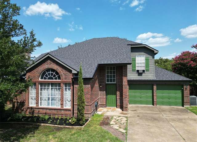 Property at 1520 Warwick Dr, Mansfield, TX 76063, 4 beds, 2.5 baths