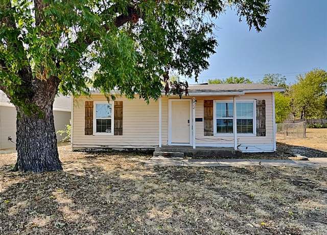 Property at 5412 David Strickland Rd, Fort Worth, TX 76119, 2 beds, 1 bath