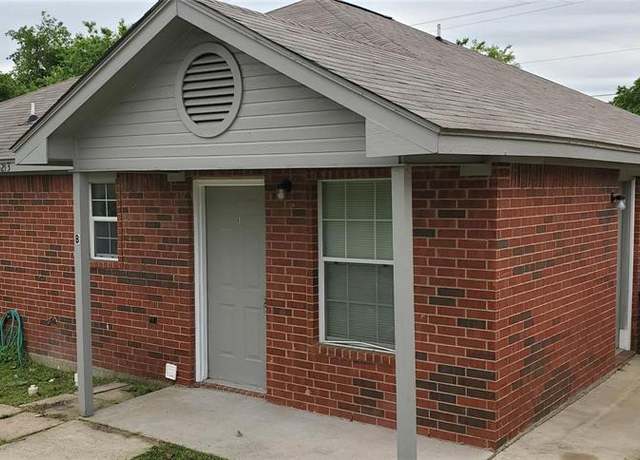 Property at 5213 Calloway St, Sansom Park, TX 76114, 6 beds, 4 baths