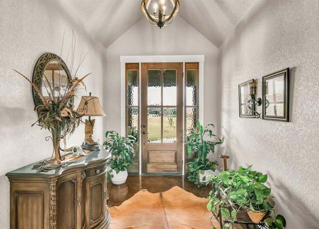 Property at 1961 Mcclendon Rd, Weatherford, TX 76088, 3 beds, 2.5 baths