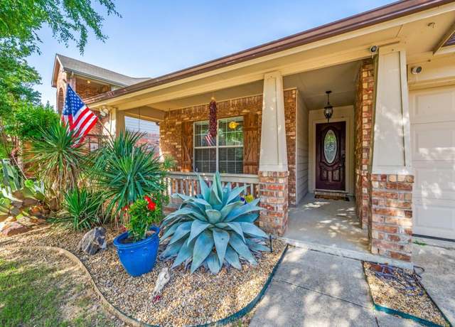 Property at 1209 Golden Eagle Ct, Aubrey, TX 76227, 3 beds, 2 baths