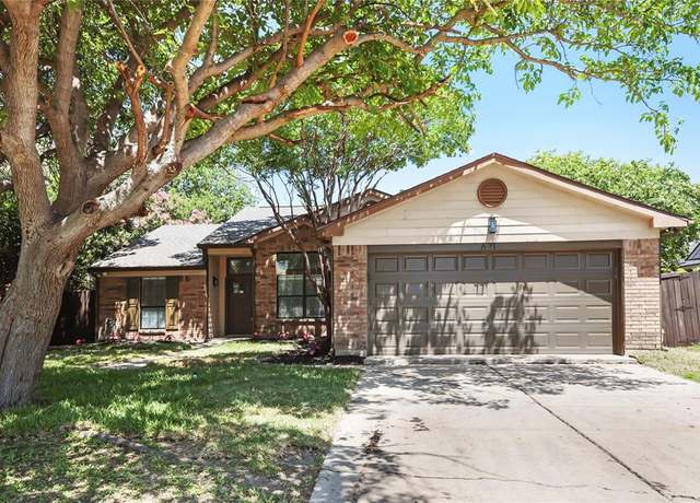 Property at 621 Drexel Dr, Grapevine, TX 76051, 3 beds, 2 baths