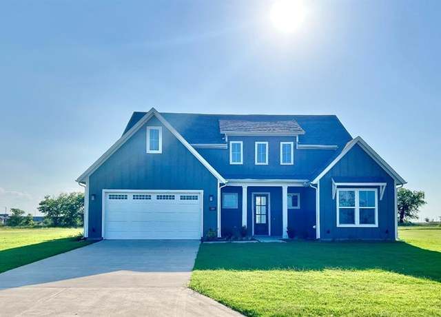 Property at 709 Lexington Ln, Nevada, TX 75173, 3 beds, 2 baths