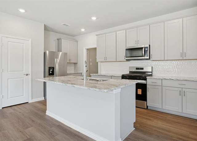 Property at 601 Blanton St, Mckinney, TX 75069, 4 beds, 2.5 baths