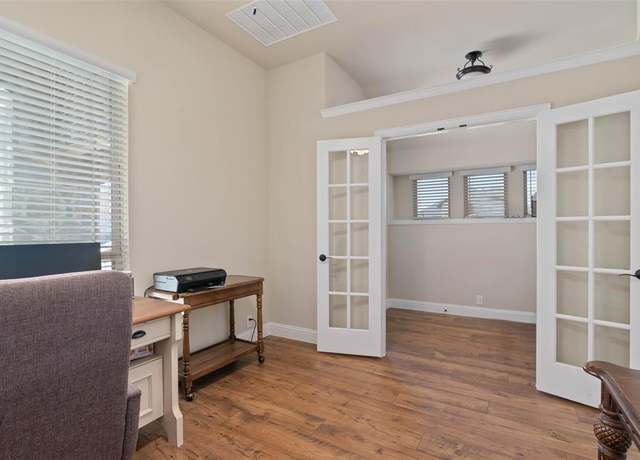 Property at 304 Hidden Cove Dr, Ponder, TX 76259, 4 beds, 3 baths