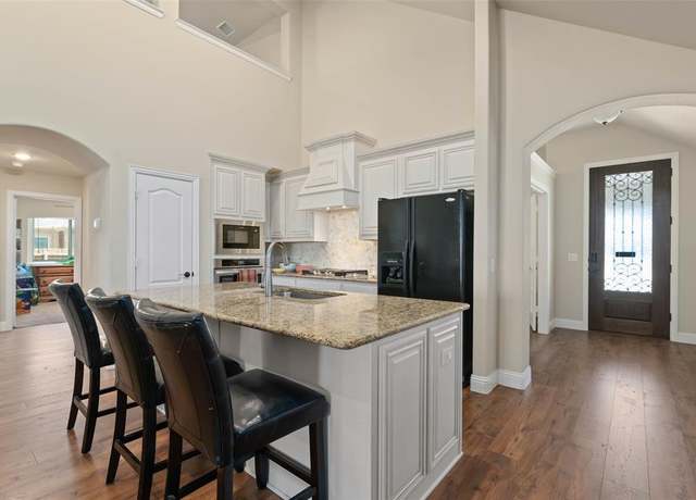 Property at 304 Hidden Cove Dr, Ponder, TX 76259, 4 beds, 3 baths