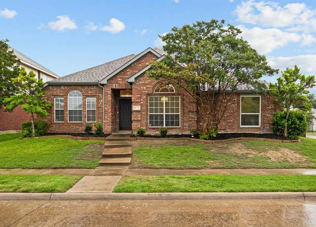 Property at 4719 Highlands Dr, Mckinney, TX 75070, 4 beds, 2 baths