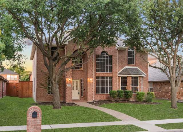 Property at 12170 Red Hawk Dr, Frisco, TX 75033, 5 beds, 2.5 baths