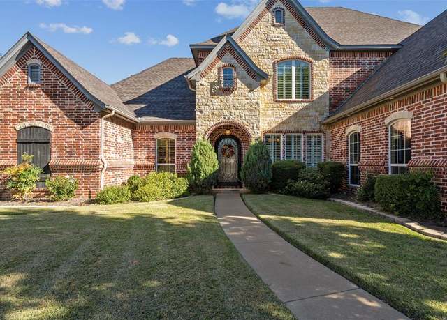 Property at 1123 Berkley Dr, Cleburne, TX 76033, 3 beds, 3 baths