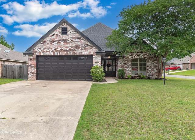 Property at 400 Silver Oaks Cir, Haughton, LA 71037, 4 beds, 2 baths