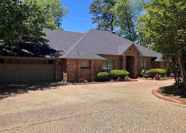 Property at 3803 Lake Forest Dr, Tyler, TX 75707, 3 beds, 2.5 baths
