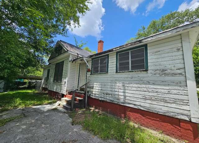 Property at 417 Martin Luther King Jr Blvd, Lufkin, TX 75904, 3 beds, 1 bath