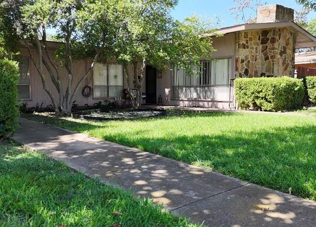 Property at 13422 Blossomheath Ln, Dallas, TX 75240, 3 beds, 2 baths