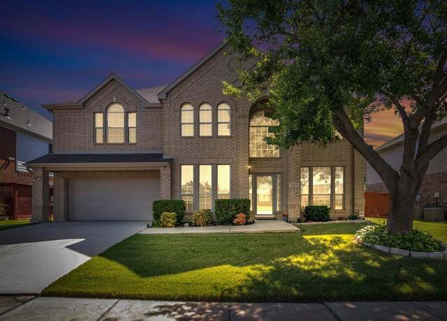 Property at 10216 Knights Ct, Fort Worth, TX 76244, 4 beds, 2.5 baths