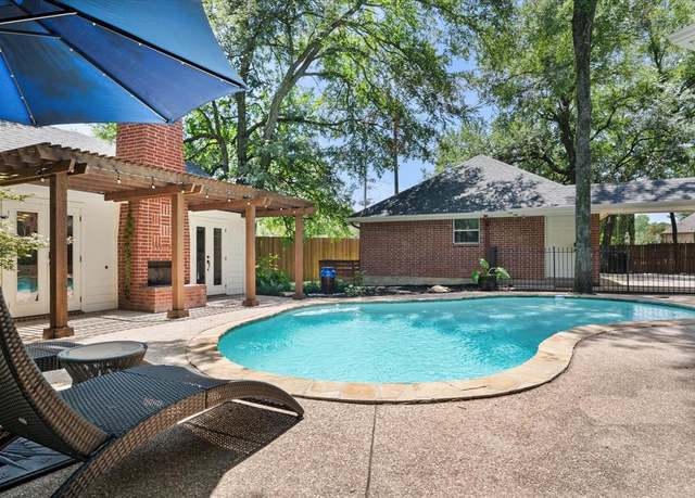 Property at 5848 Forest River Dr, Fort Worth, TX 76112, 4 beds, 3.5 baths