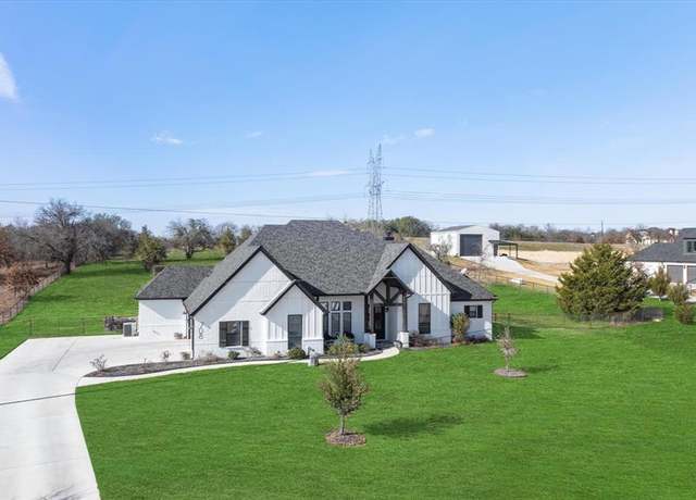 Property at 708 Glade Park Ct, Azle, TX 76020, 4 beds, 3 baths