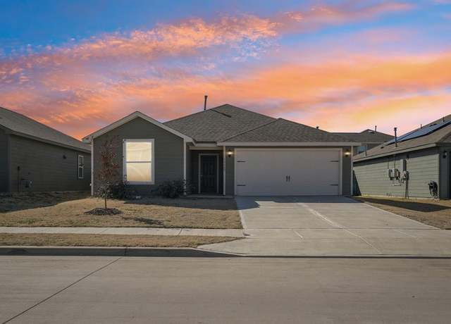 Property at 13527 Roosevelt Arch Dr, Ponder, TX 76259, 4 beds, 2 baths