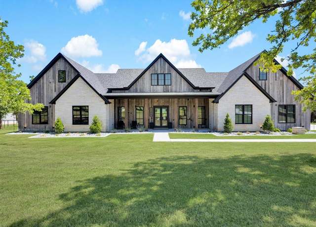 Property at 1209 Eagles Bluff Dr, Weatherford, TX 76087, 4 beds, 4.5 baths