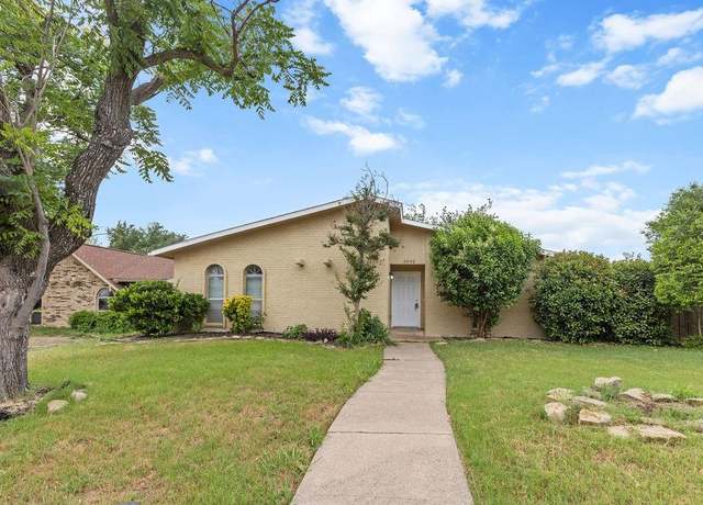 Property at 3042 Ravine Trl, Carrollton, TX 75007, 3 beds, 2 baths