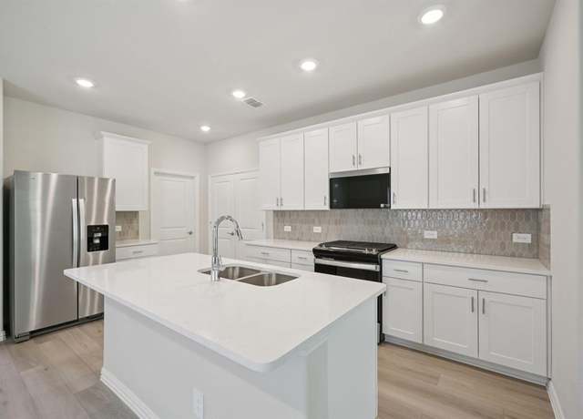 Property at 520 Blanton St, Mckinney, TX 75069, 4 beds, 2.5 baths