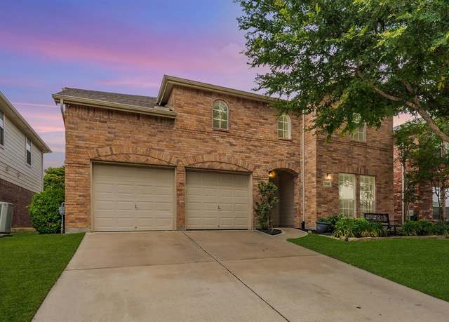Property at 13105 Settlers Trl, Fort Worth, TX 76244, 4 beds, 2.5 baths