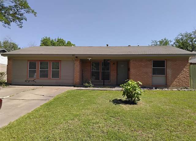 Property at 521 Pleasant Valley Rd, Garland, TX 75040, 4 beds, 2.5 baths