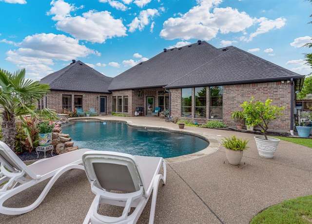 Property at 3231 Mccarver Ct, Midlothian, TX 76065, 4 beds, 3.5 baths