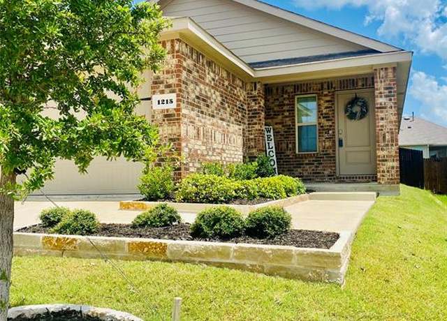 Property at 1215 Nursery Dr, Forney, TX 75126, 3 beds, 2 baths