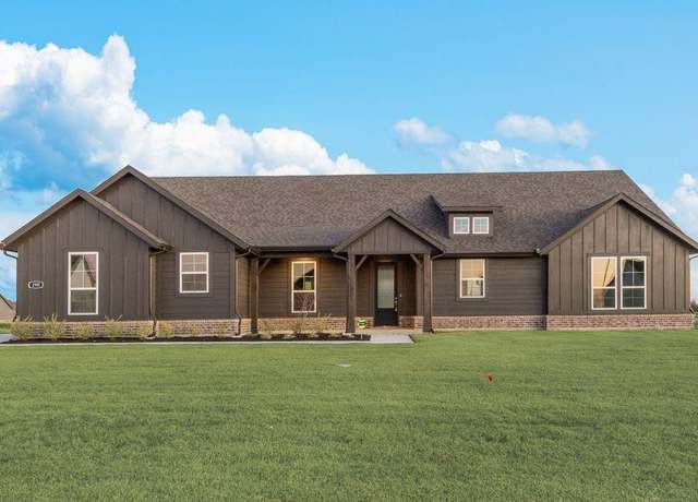Property at 2911 Mossy Oak Dr, Oak Ridge, TX 75161, 3 beds, 2 baths
