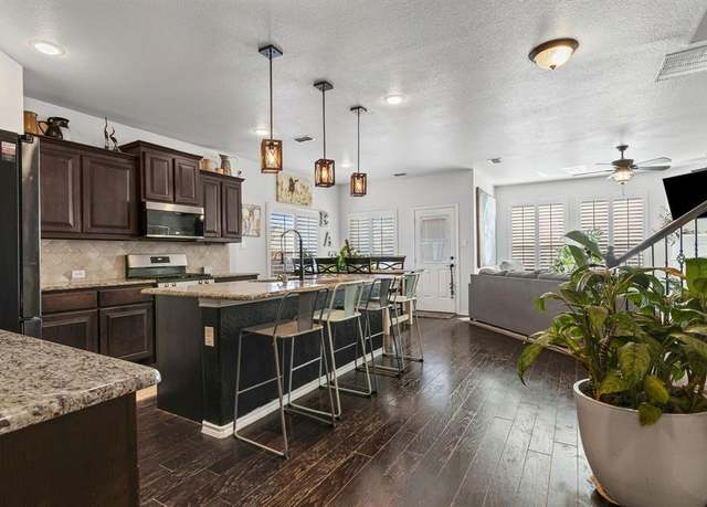 Property at 1753 Rio Penasco Rd, Fort Worth, TX 76052, 5 beds, 4 baths