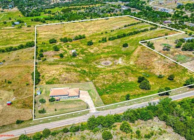 Property at 5281 Upper Denton Rd, Weatherford, TX 76085, 4 beds, 3.5 baths