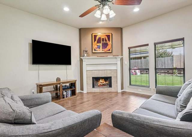 Property at 5412 Shasta Ridge Ct, Fort Worth, TX 76123, 3 beds, 2 baths