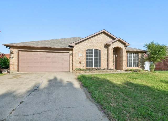 Property at 4639 Yellowleaf Dr, Grand Prairie, TX 75052, 4 beds, 2 baths