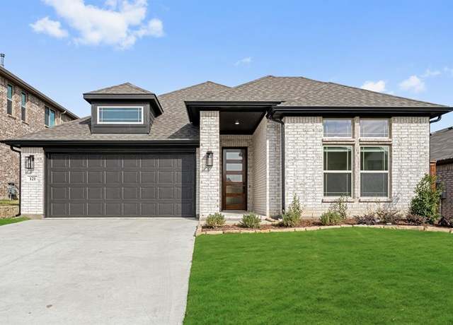 Property at 121 Verbena Ridge Dr, Fort Worth, TX 76131, 4 beds, 2.5 baths