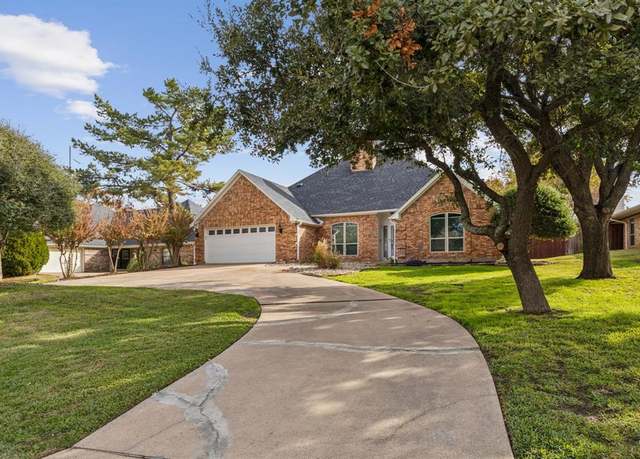 Property at 434 Moran Dr, Highland Village, TX 75077, 4 beds, 3 baths