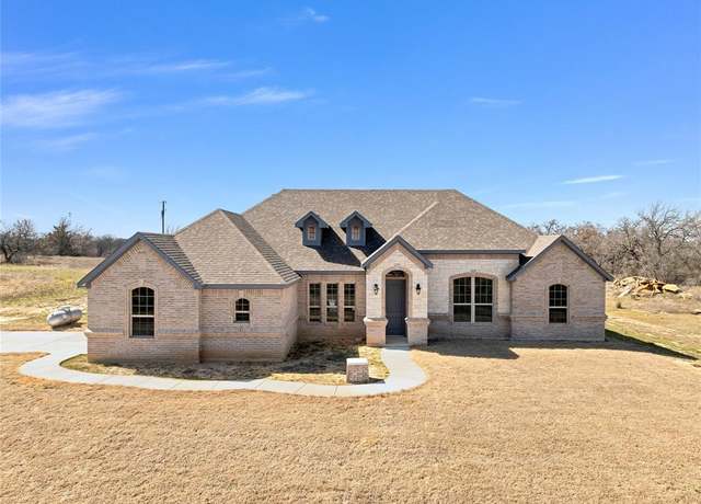 Property at 450 County Road 4598, Boyd, TX 76023, 5 beds, 3 baths