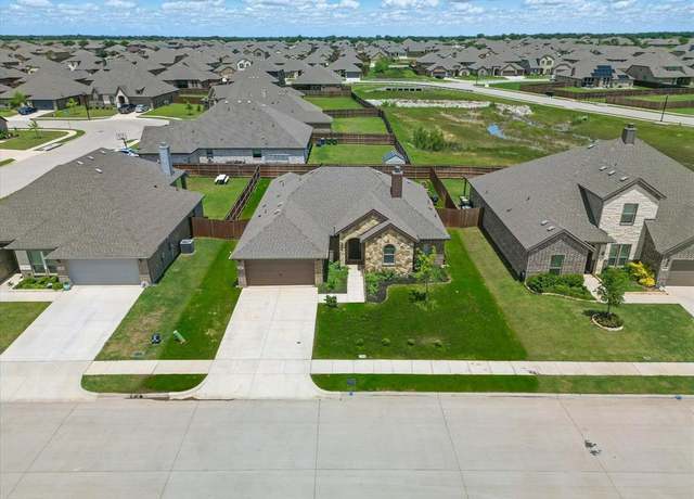 Property at 1607 Wagon Wheel Way, Krum, TX 76249, 4 beds, 2 baths