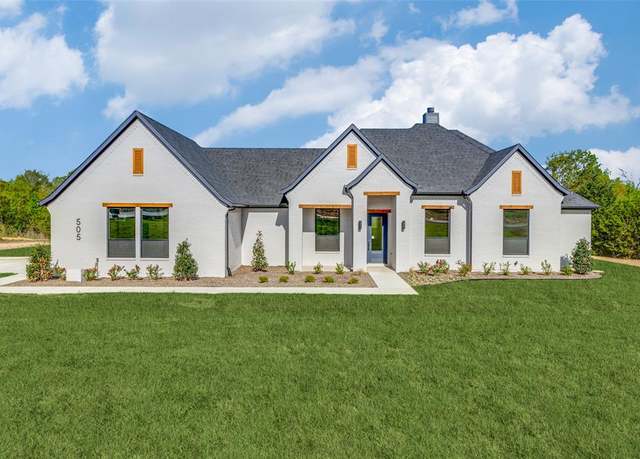 Property at 505 Aermotor Loop, Weatherford, TX 76085, 4 beds, 3.5 baths