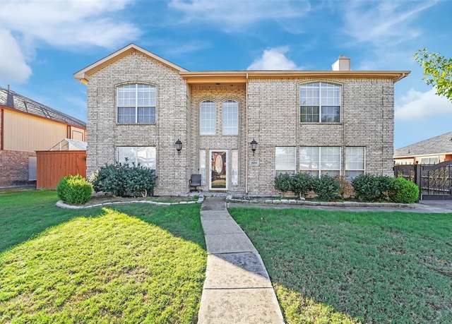 Property at 7606 Leeward Ln, Rowlett, TX 75088, 4 beds, 2.5 baths