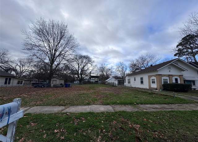 Property at 920 W Morgan St, Denison, TX 75020